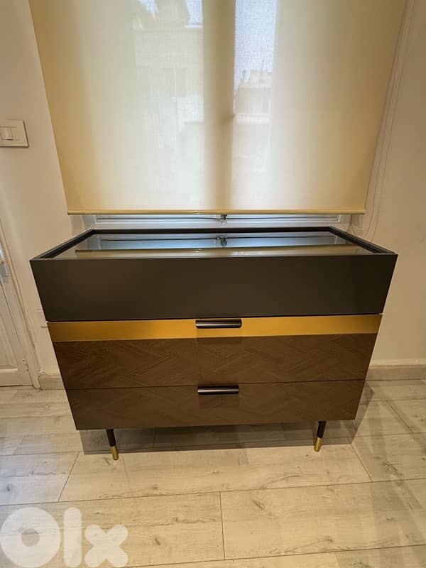Chest of Drawers - Stylish, Modern, Classy 0