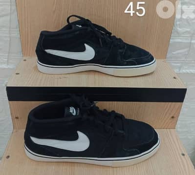 Nike shoes size 45