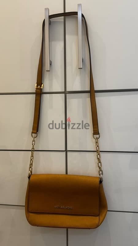 Michael Kors Bad in excellent condition 2