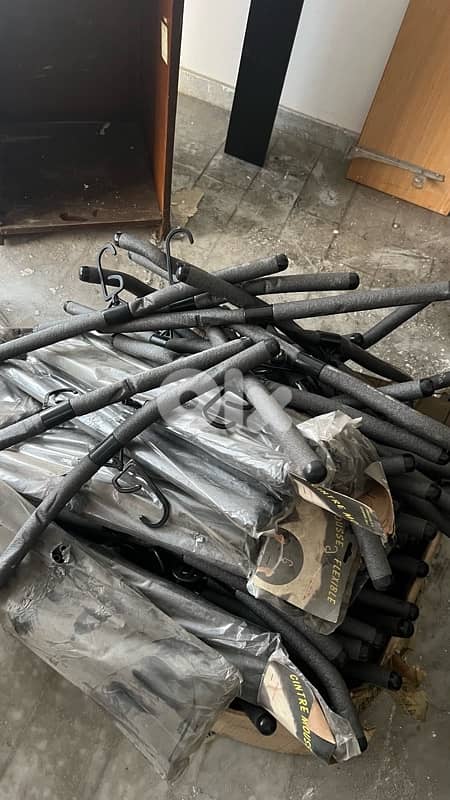 shop decor for sale دكور محل البسة للبيع 6