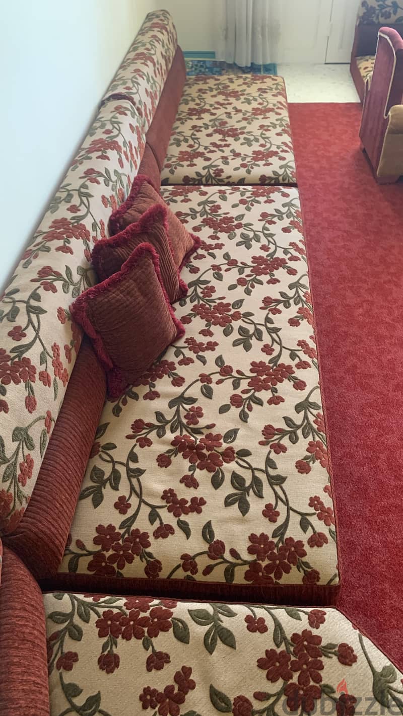 غرفة جلوس عربيه ممتازه غير مستعمله 2