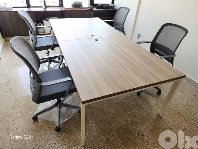 Conference Tables               طاولات اجتماع 9