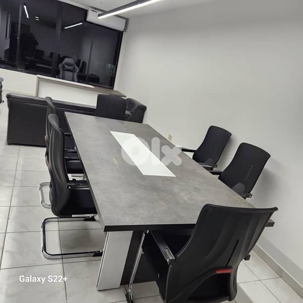 Conference Tables               طاولات اجتماع 10