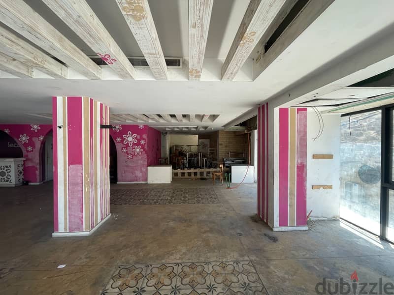 PRIME LOCATION SHOWROOM FOR RENT-GEMMAYZEH BEIRUT صالة للايجار الجميزة 0