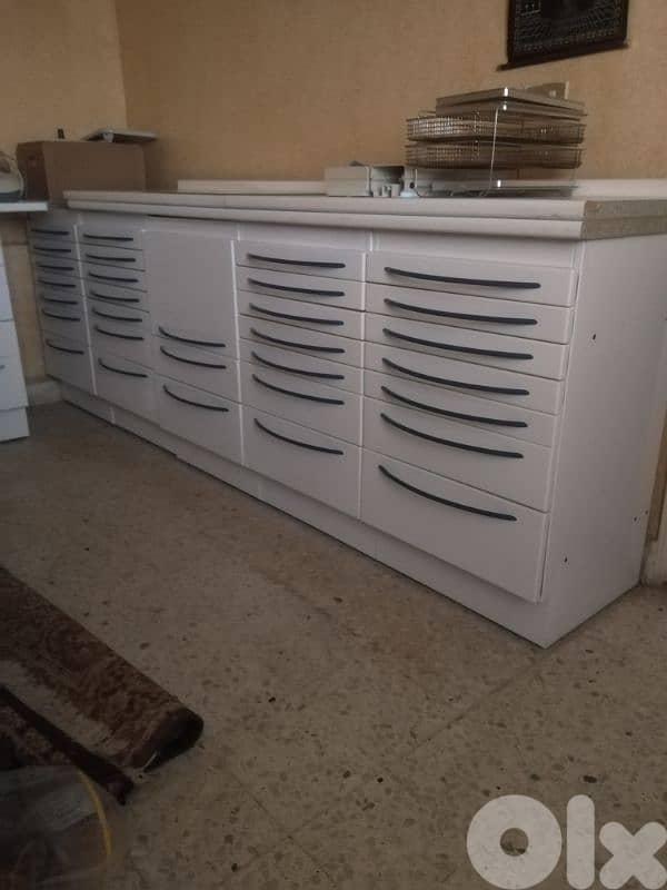 dental cabinet 1