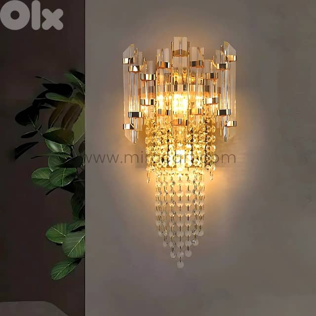 Crystal Cascade Wall Light with Jewel-Cut Glass & Brushed Gold 2
