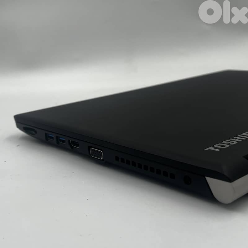 5496- Used Toshiba Tecra A50-C 5