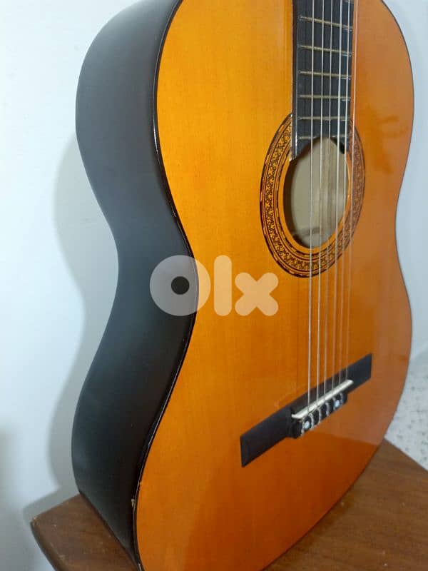 Fiesta by Linko guitar - Excellent condition 2