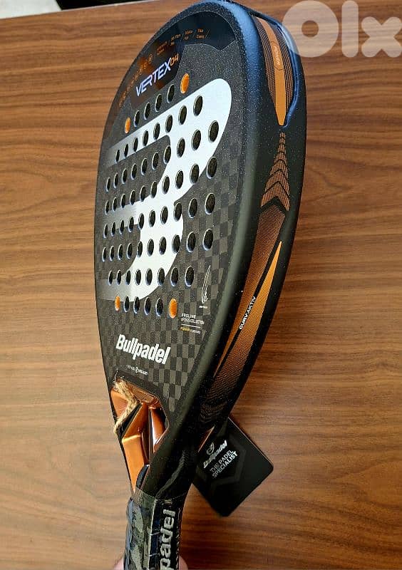Bullpadel Vertex 04 12K Model 2025 Price: 250$ 2