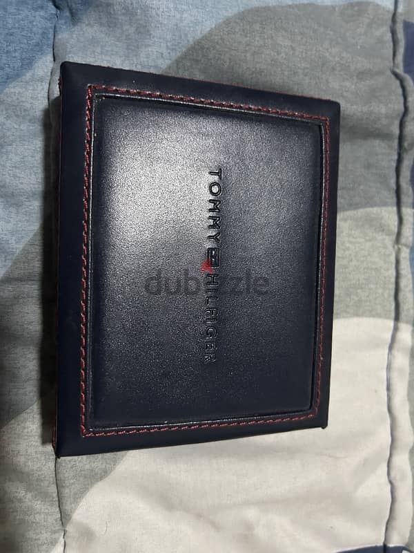 Tommy Hilfiger wallet 2