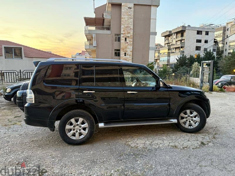 Mitsubishi Pajero Black 2011 GLS Full Options 0