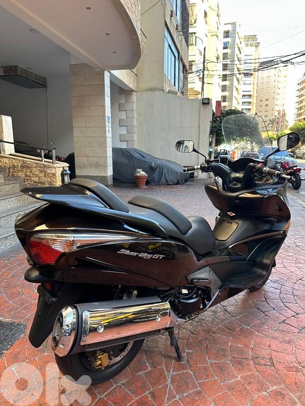 Honda silverwing GT 400 cc ( Tmode) Japanese 3800$ 3