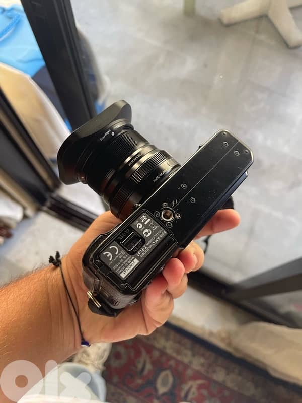 Fujifilm xpro 1 + 23mm f2 + w battery 2