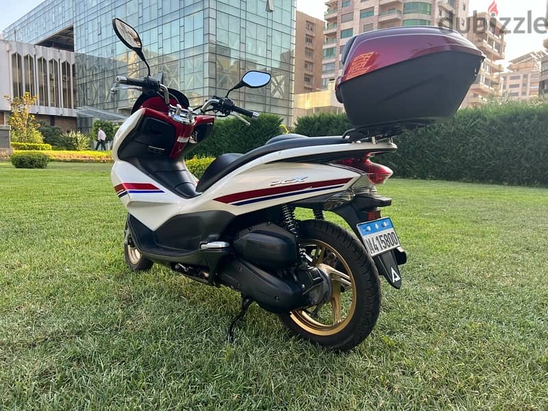 hnda pcx 126  cc. 5