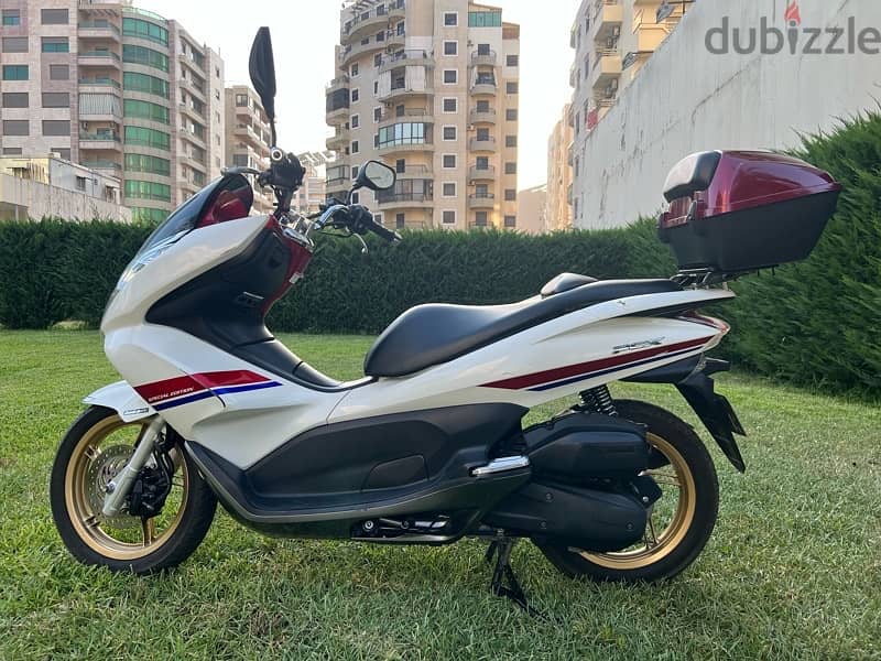 hnda pcx 126  cc. 6