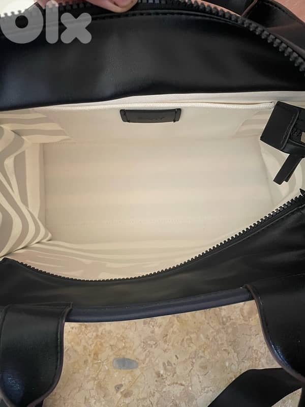 DKNY bag 7