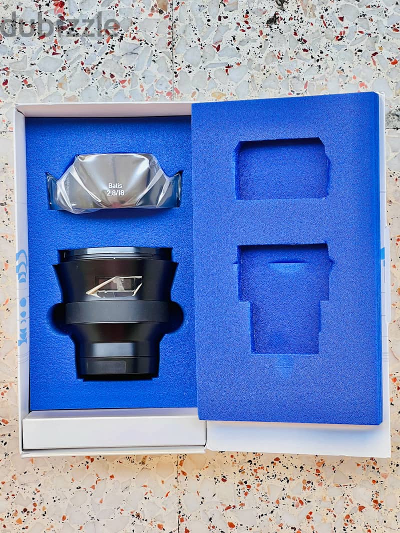Zeiss Batis 18mm f2.8 Lens – Barely Used, Original Packaging 3
