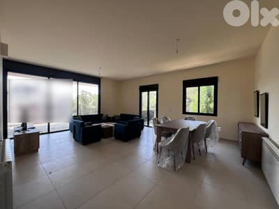 Apartment for rent in Oyoun شقة للإيجار في العيون