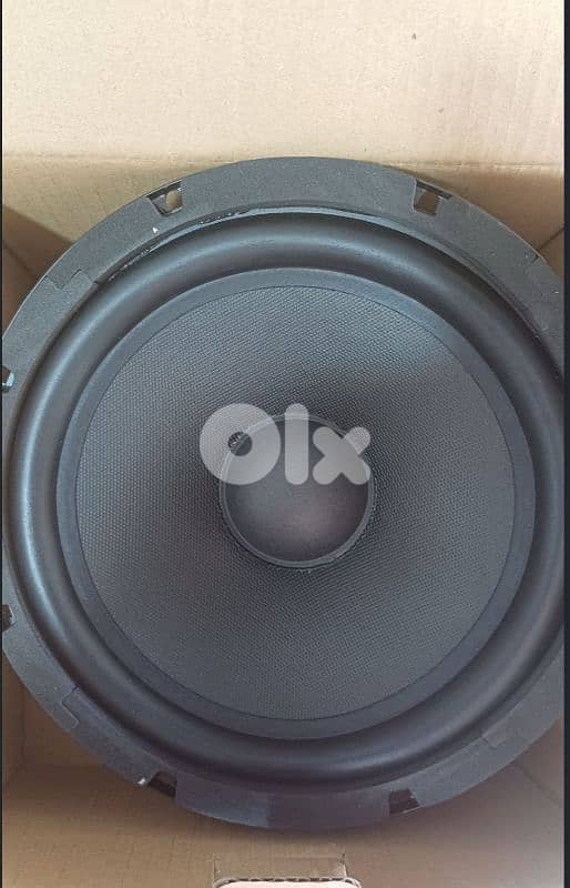 woofer 8 inch 250w new in box 0