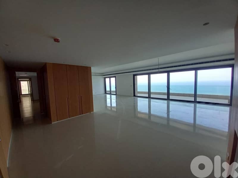 Luxurious Apartment+Sea View 4 Sale in Rawche-First Row -شقة الروشة 0