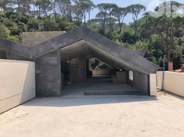 L18307-Exquisite Under-Construction Project For Sale in Baabda, Zandou 1