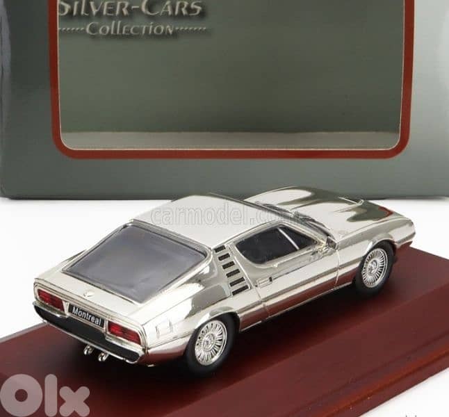 Alfa Romeo Montreal 1970 diecast car model 1;43 4