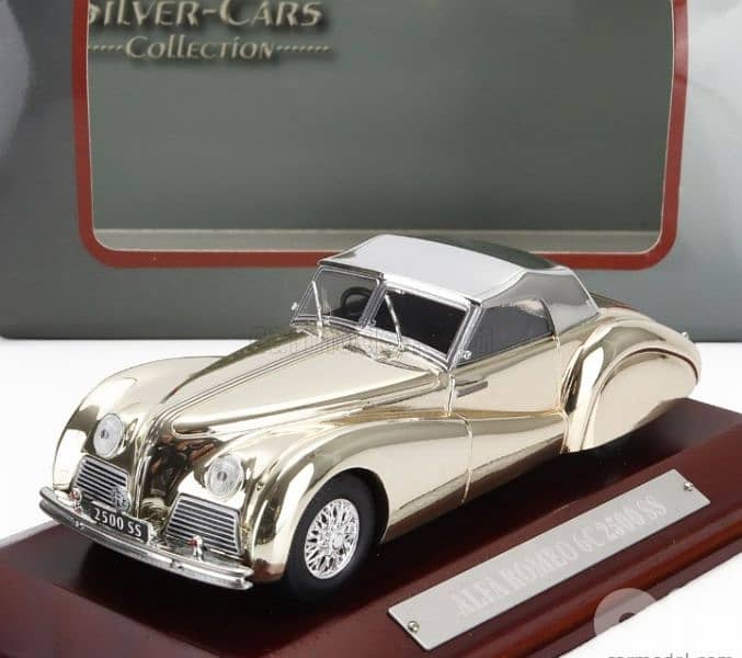 Alfa Romeo 6C 2500 SS (1951) diecast car model 1;43. 0