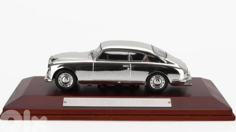 Lancia Aurelia Coupe 1954 diecast car model 1;43. 1