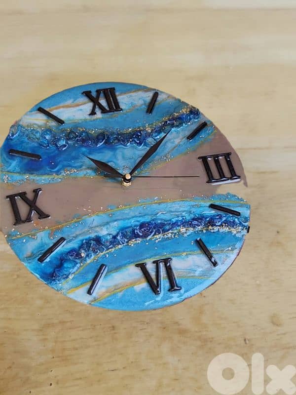 customized resin clock 0
