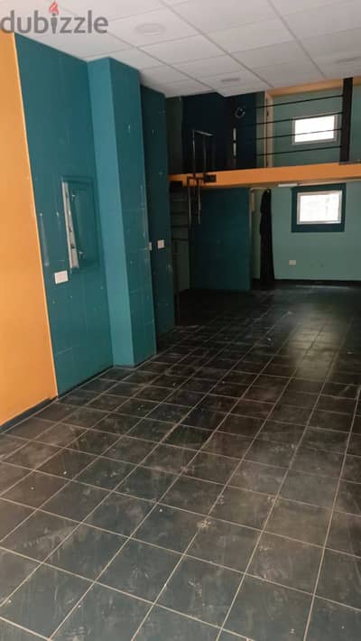 Mar Mikhael/ Shop for rent - مار مخايل / محل للإيجار