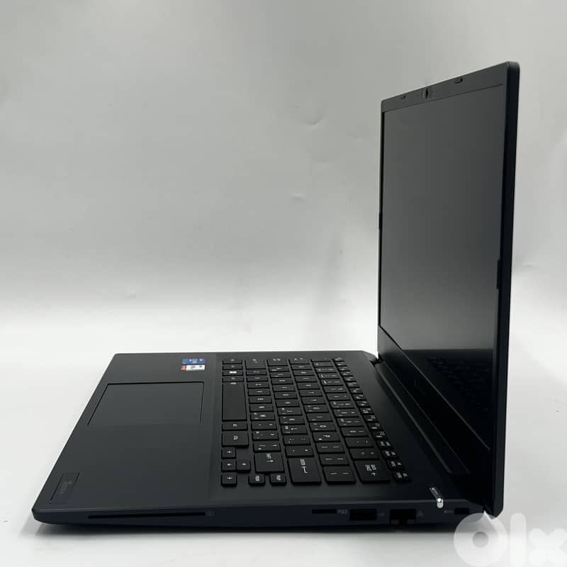 5495- Used Laptop Toshiba DynaBook Tecra A40-J 3
