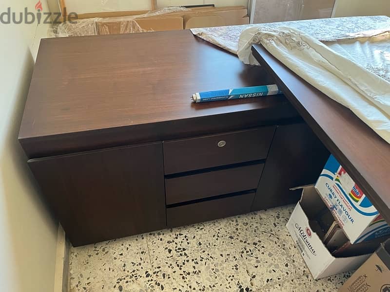 executive desk 4