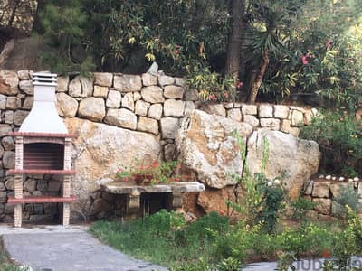 Furnished apartment  for rent in Baabdat شقة مفروشة للإيجار في بعبدات