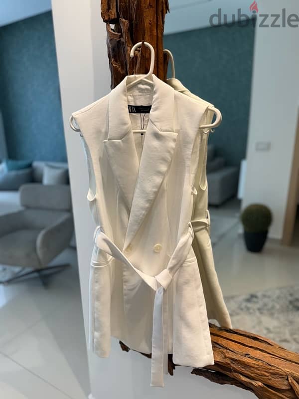 ZARA LONG BELTED DOUBLE BREASTED VEST IN TAG 0