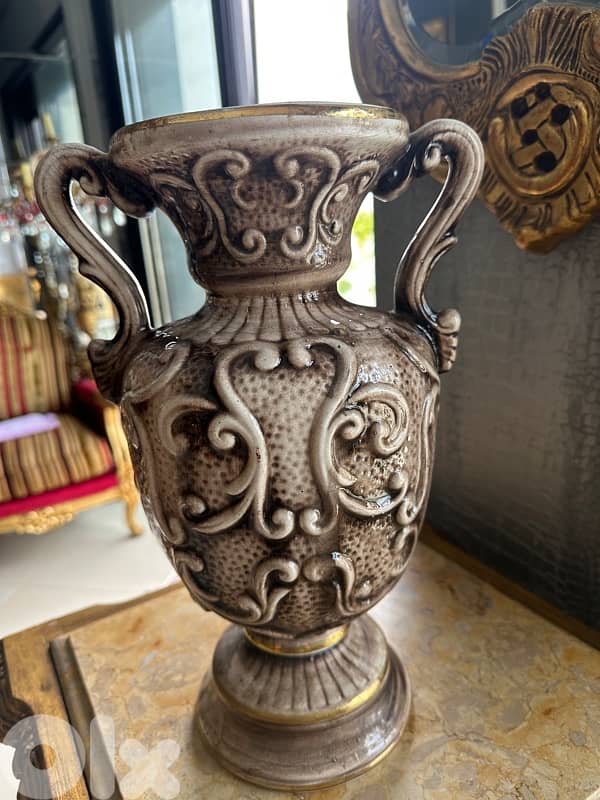 vase  large italian 2