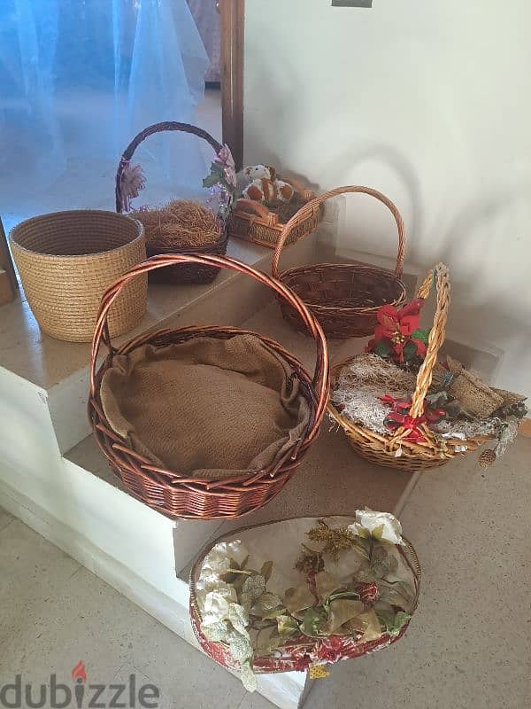 7 decorative baskets for 100 dollars 0