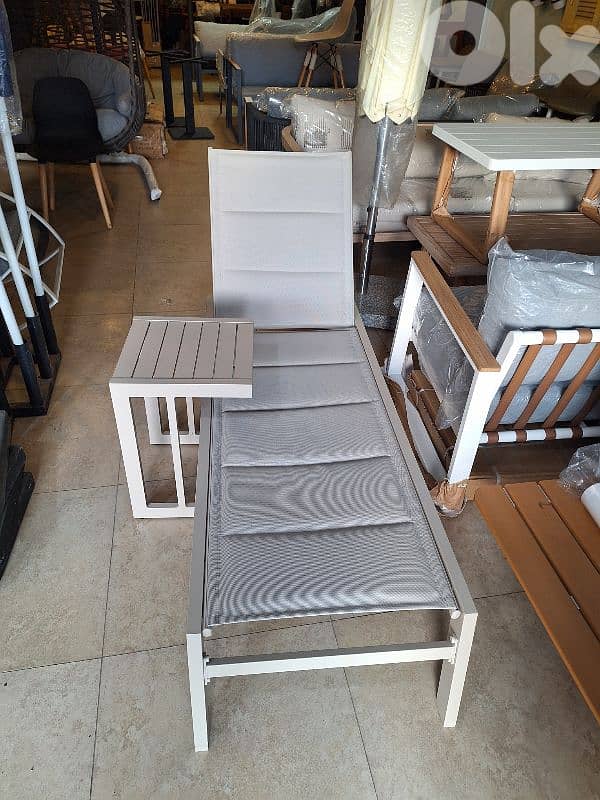 Aluminum chaise longue 1
