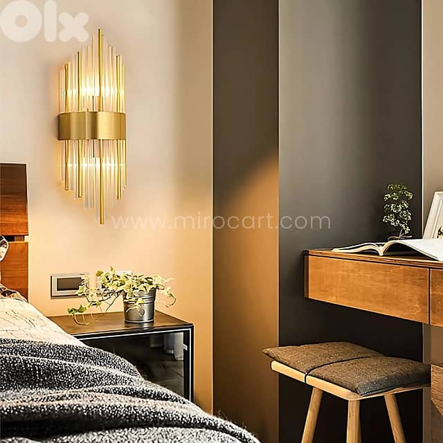 Modern Cascade Wall Light | LED-Ready Sconce with Crystal Glass Panels 1