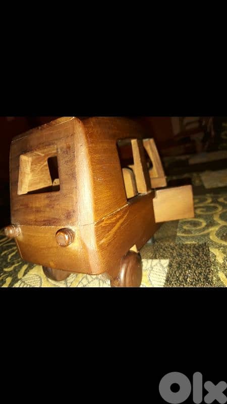 A beautiful vintage masterpiece of tricycle car handmade of wood 9