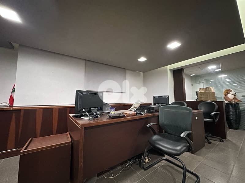 Office for rent in Ain al Mraiseh / عين المريسة 0