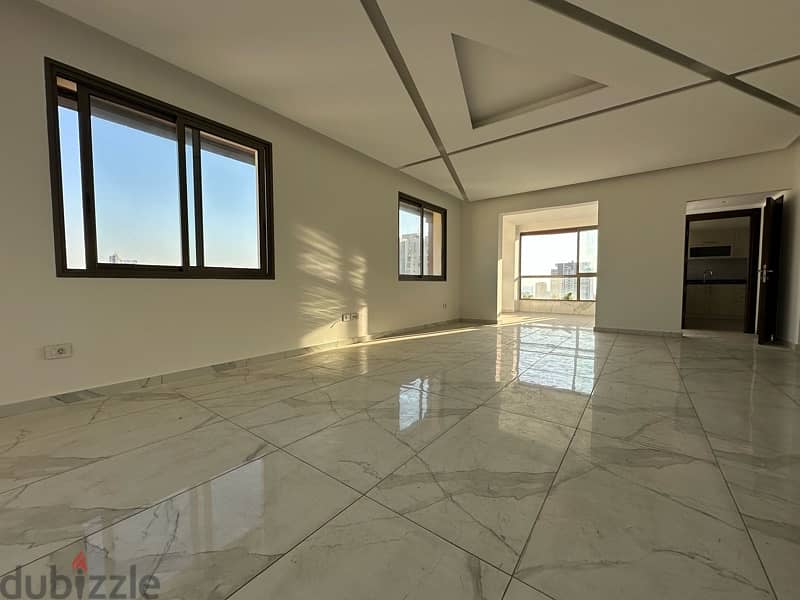 Apartment for sale in Verdun / ڤردان 0