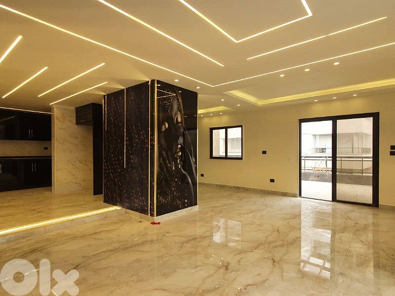 Specious apartment for sale in ras al nabaa 0