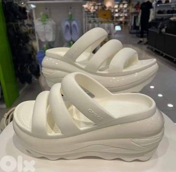 NEW Original Crocs Mega Crush Metalic Triple Strap 0