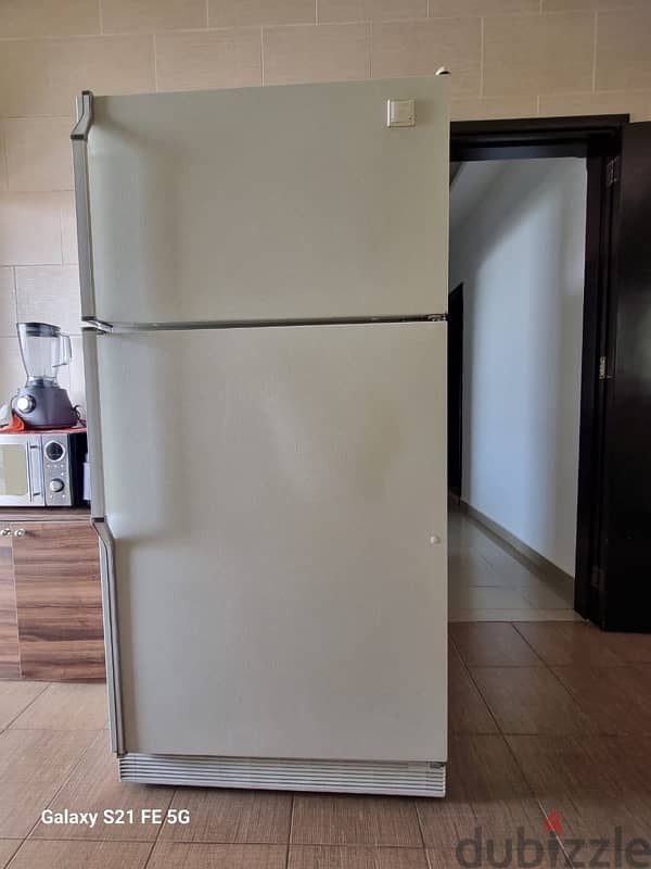 refrigerator 0