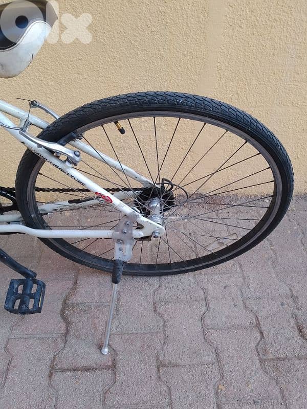 بسكلات للبيع ماركة HEAD مستعمل كتير نضيف المنيوم قياس 28 السعر 150$ 2