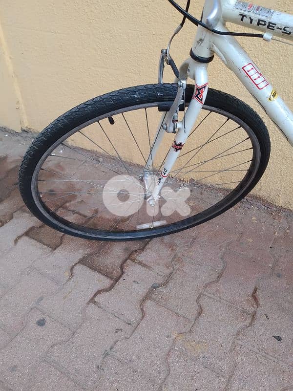 بسكلات للبيع ماركة HEAD مستعمل كتير نضيف المنيوم قياس 28 السعر 150$ 3