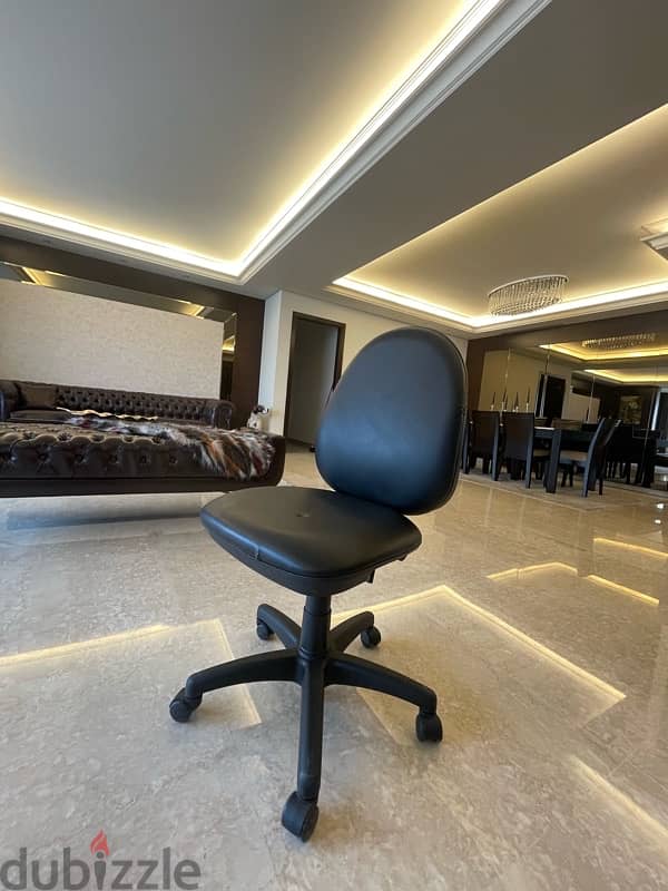Office Leather chair 1