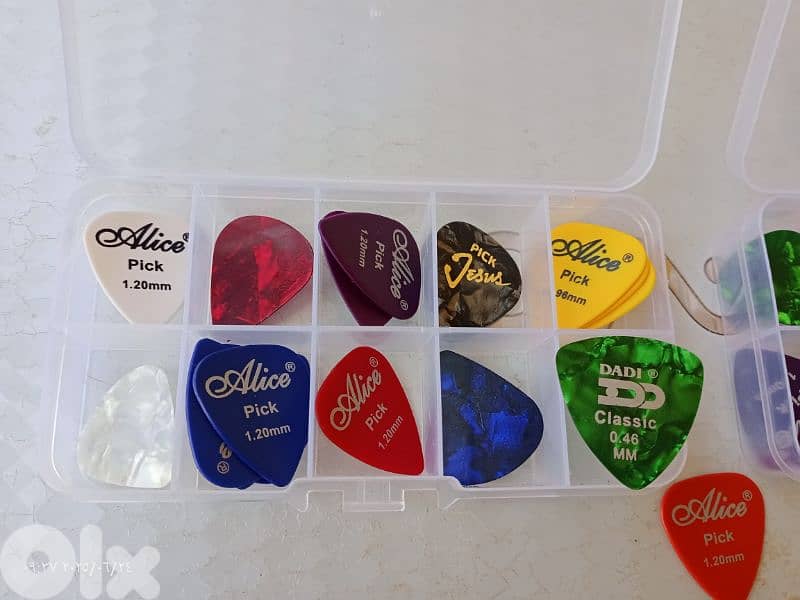 غيتار  ريش غيتار علبة مشكلة 1