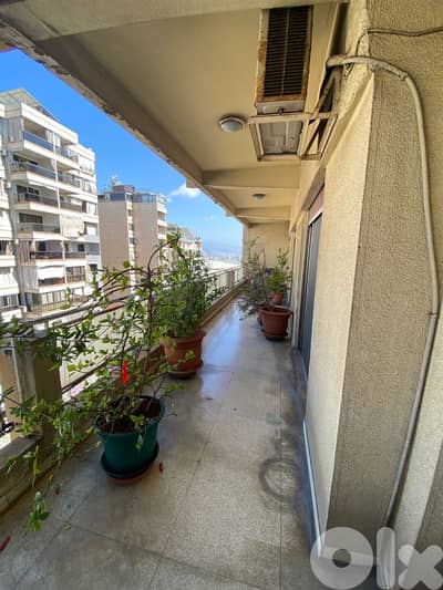 Apartment for sale in Tariq El Jdideh شقة للبيع في طريق الجديدة بيروت