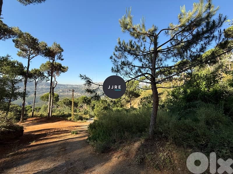 Prime Location Land In Baabda, Bzebdine For Sale / أرض في بزبدين للبيع 4